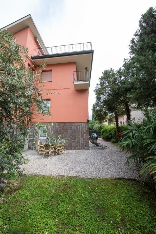 Appartamento Silvy Riva del Garda Luaran gambar