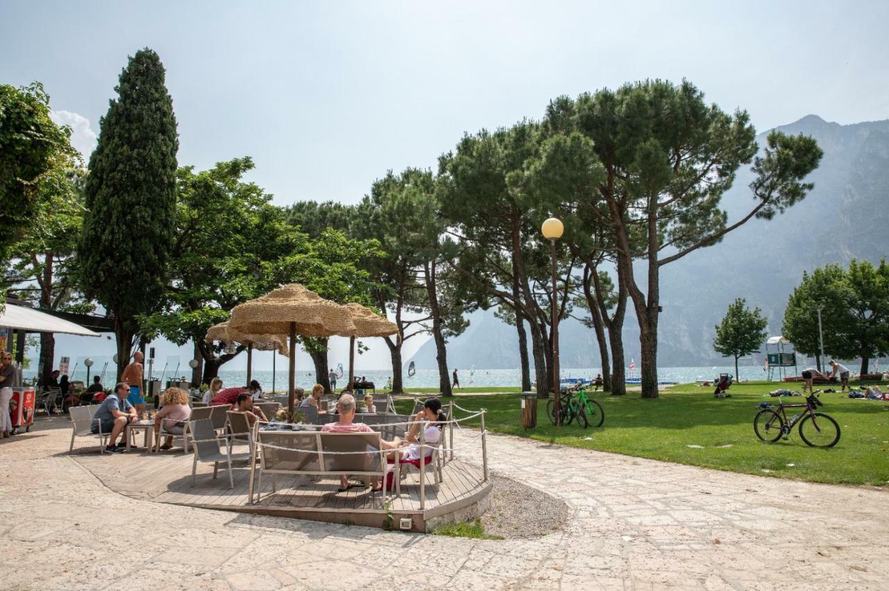 Appartamento Silvy Riva del Garda Luaran gambar