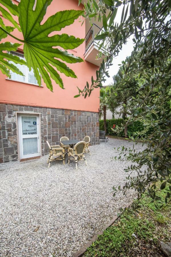 Appartamento Silvy Riva del Garda Luaran gambar